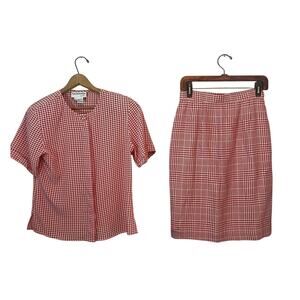 Women's Vintage White Red Houndstooth 2 Piece Suit Skirt and Top Size 8 Petites